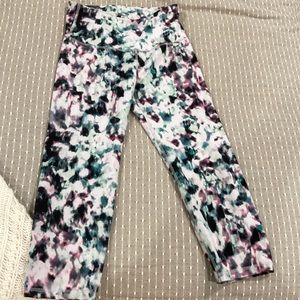 Old Navy fit dry size medium capri